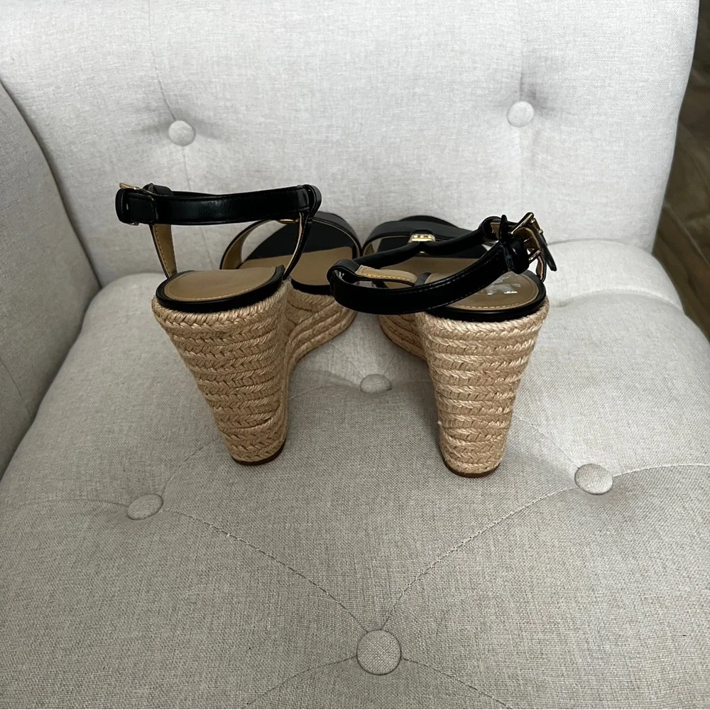 Michael Kors NIB Annie Wedge size 10